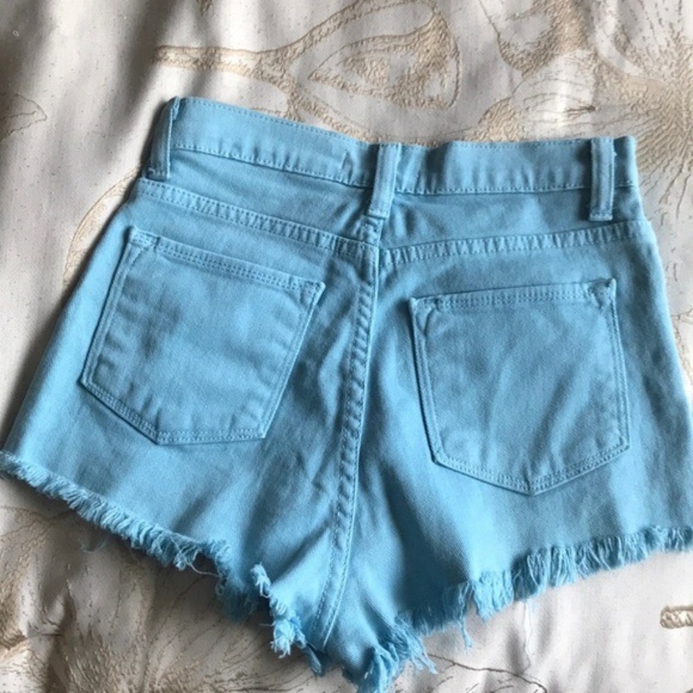 MINI DENIM Col Light Blue Distressed Jean Short - Picture 3 of 4